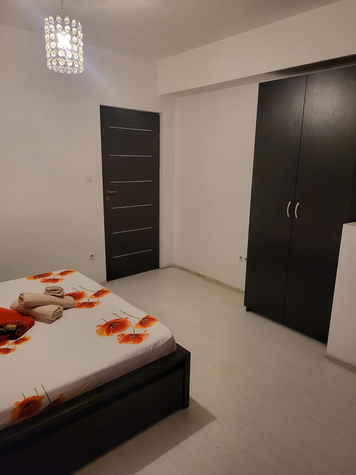 בוקרשט Enzso Residence Ap 2 Cam,Piata Natiunile Unite, Nr3-5,Bloc B2, Sc2, Et 1, Ap34 מראה חיצוני תמונה