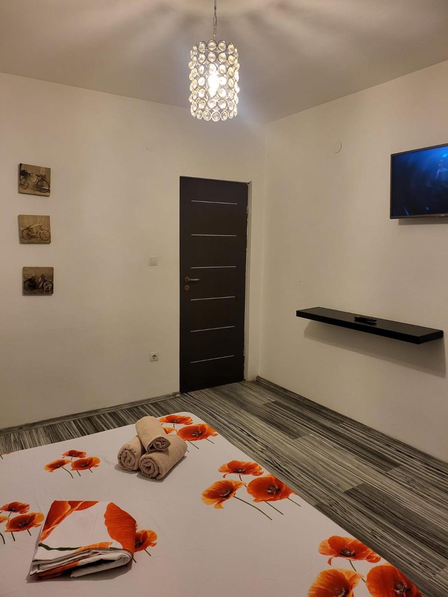 בוקרשט Enzso Residence Ap 2 Cam,Piata Natiunile Unite, Nr3-5,Bloc B2, Sc2, Et 1, Ap34 מראה חיצוני תמונה